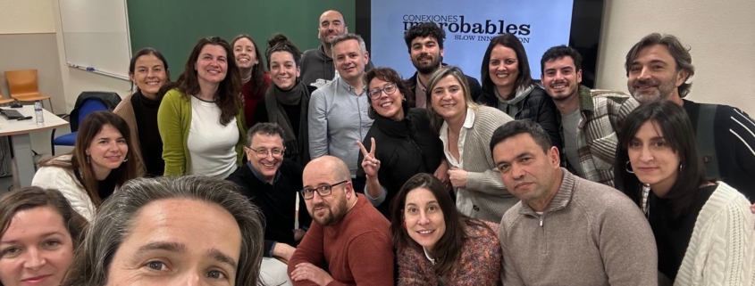 Selfie de grupo, con Roberto Gómez de la Iglesia, que falou de economía creativa e conexións improbables dende a cultura