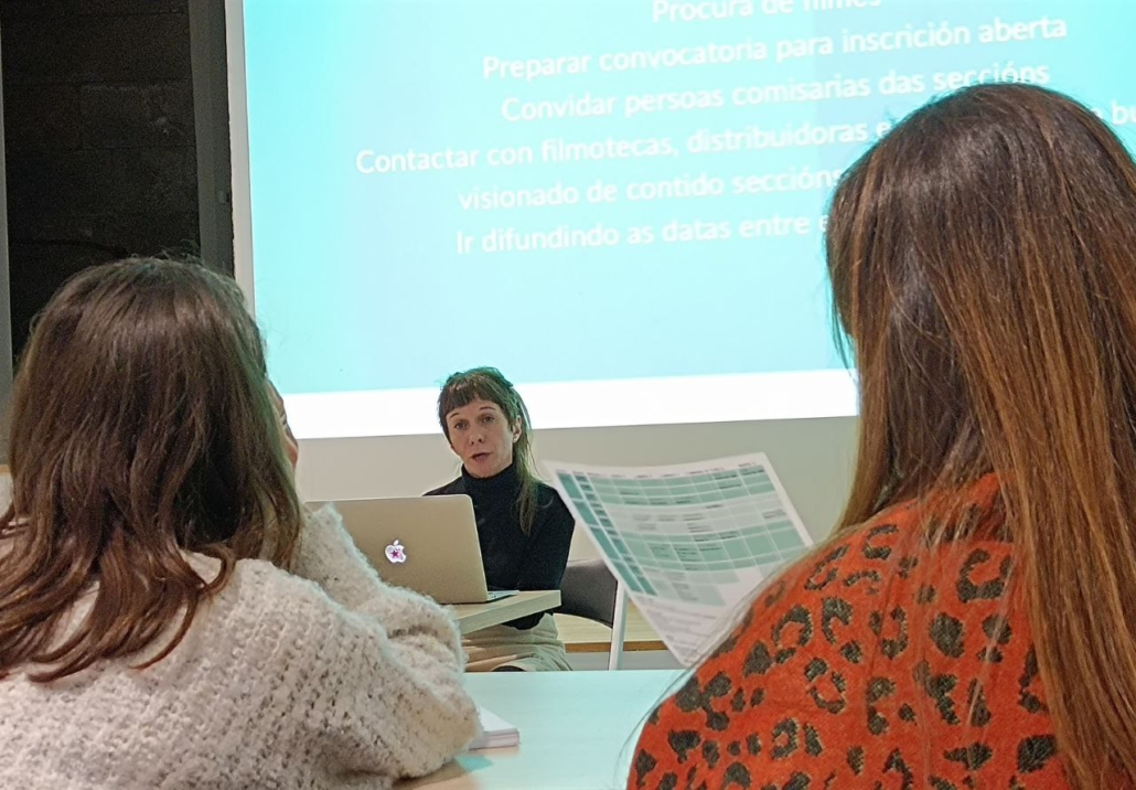 Ana Estévez falando sobre a MICE na sétima edición do CEUXiC